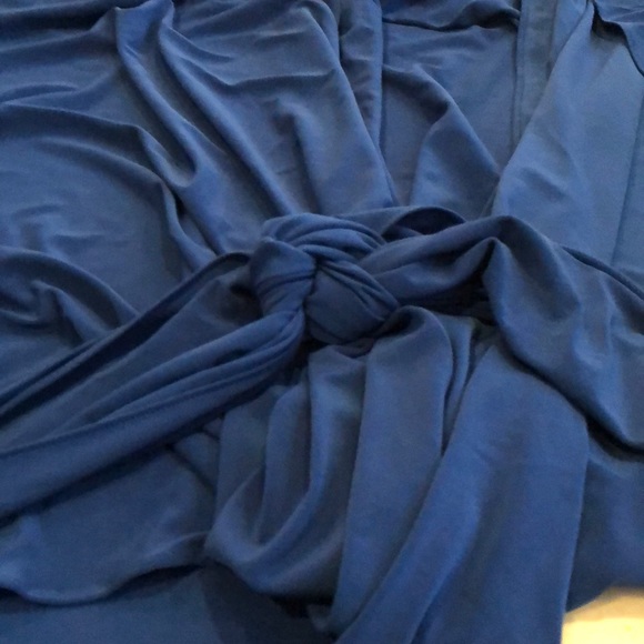 Blue top - Picture 6 of 6